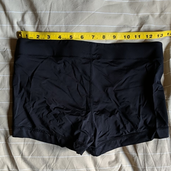 Roxy spandex Shorty - Picture 4 of 5